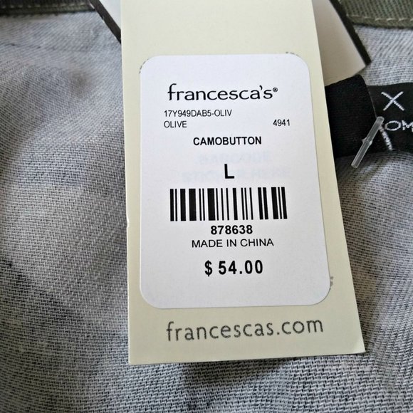 NEW FRANCESCA'S Sandra CAMO BUTTON UP SHIRT - Picture 2 of 6